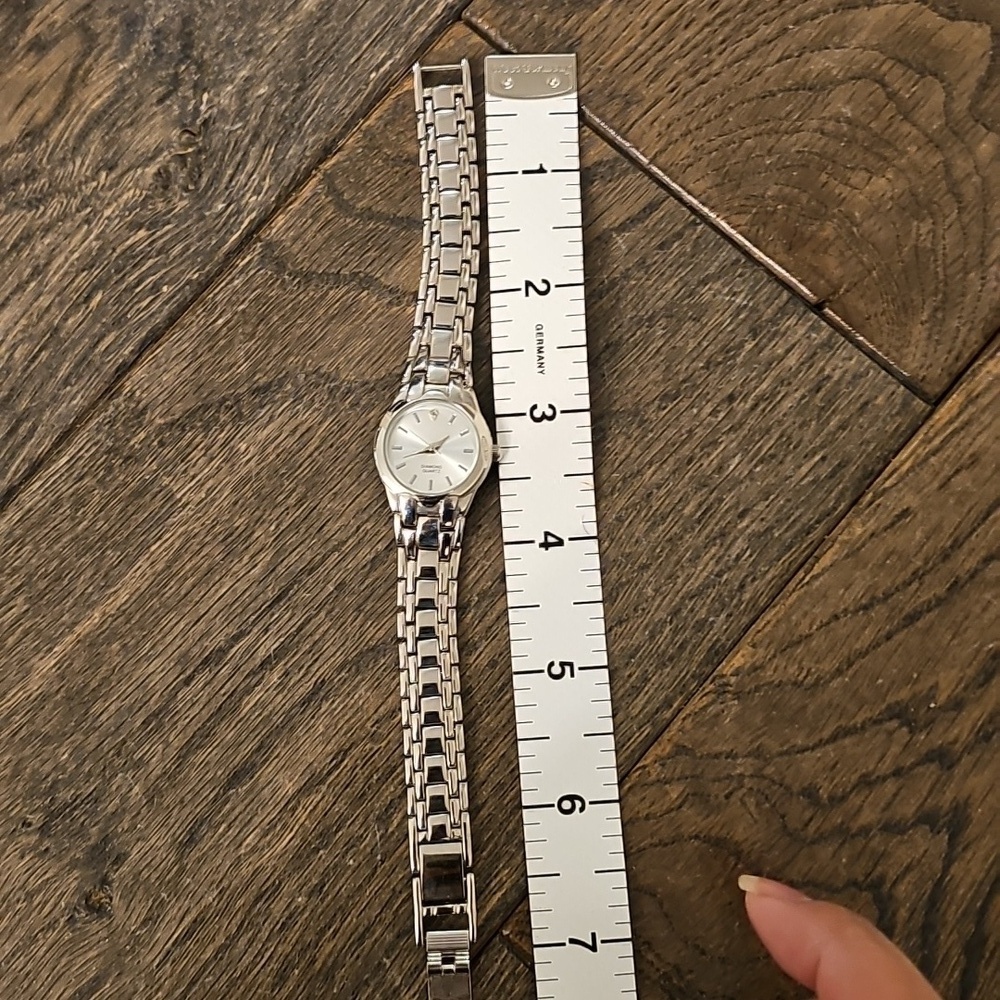 Quartz Diamond Watch - Picture 3 of 6